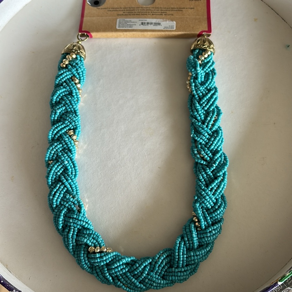 Turquoise and gold beaded necklace. 17” with an extender. - Picture 2 of 2